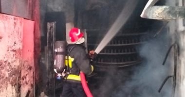 السيطرة على حريق شقة بالطابق الثالث فى منزل بمدينة جهينة بسوهاج دون إصابات