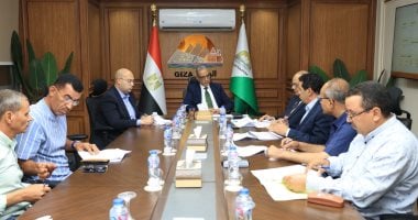 محافظ الجيزة: دعم منظومة النظافة فى منشأة القناطر بـ3 سيارات جديدة