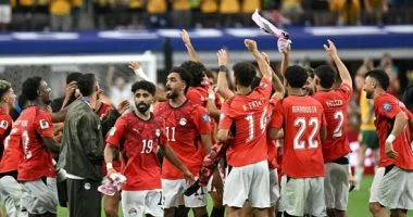 منتخب مصر يحقق الفوز بركلات الترجيح ويتأهل لدور الستة عشر في كأس العالم لأول مرة