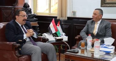 رئيس جامعة الإسكندرية يستقبل الملحق الثقافي الأردني لبحث تعزيز التعاون