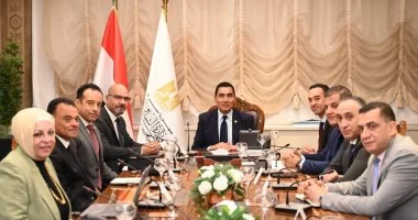 وزير الرياضة يكشف خطة إطلاق مشروع اقتصاد الشباب لتعزيز المشاركة الاقتصادية