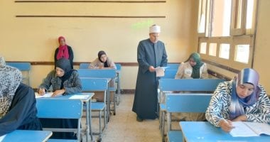 هدوء داخل لجان الثانوية الأزهرية بالإسماعيلية.. وطلاب العلمي يؤدون امتحان التوحيد
