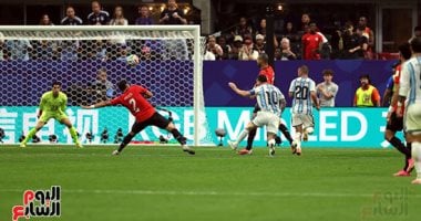 ميسى يدرك التعادل للأرجنتين فى مرمى مصر بالدقيقة 83 ( 2-2)