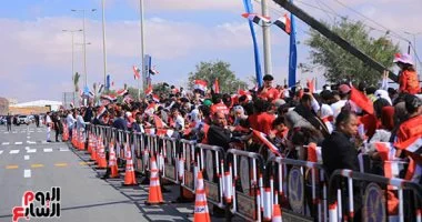 جماهير مصر تلتقي الفراعنة في مطار العلمين احتفاءً بإنجاز المونديال