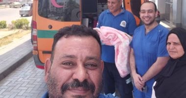 ولادة ناجحة داخل سيارة إسعاف بالإسماعيلية.. مسعف وممرضة ينقذان أمًا ورضيعها
