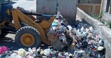 رفع 40 طن من القمامة والمخلفات الصلبة والأتربة بقرية نيدة بسوهاج