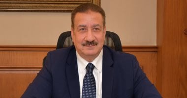 محافظ بورسعيد يعتمد ترقية 409 معلمين من أعضاء هيئة التعليم
