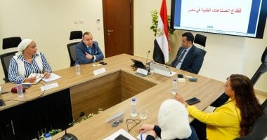 صندوق تنمية الصادرات يبحث مع تصديرى الصناعات الطبية آليات زيادة الصادرات
