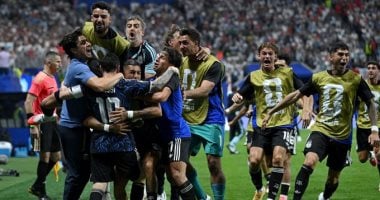 الأرجنتين تهزم إنجلترا 2 – 1 وتواجه إسبانيا في نهائي كأس العالم 2026