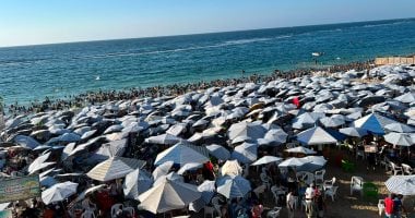 2 مليون زائر على شواطئ الإسكندرية أول جمعة بعد انتهاء امتحانات الثانوية