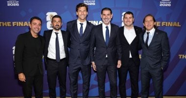 وصول أساطير إسبانيا والأرجنتين إلى ملعب نهائي كأس العالم (صور)