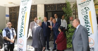 محافظ القاهرة يوزع 12 كرسيًا متحركًا على ذوى الهمم لدعمهم وتمكينهم مستقلين