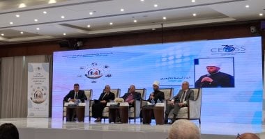 وزير الأوقاف وأندريه زكي يفتتحان مؤتمر «الأسرة المصرية والتماسك المجتمعى»