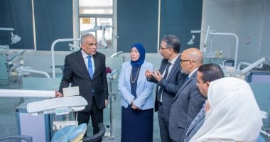 رئيس جامعة طنطا يفتتح معملا رقميا لطب الأسنان وعيادة للدراسات العليا