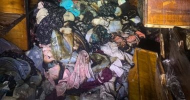 السيطرة على حريق داخل محل ملابس فى منطقة النزهة.. صور