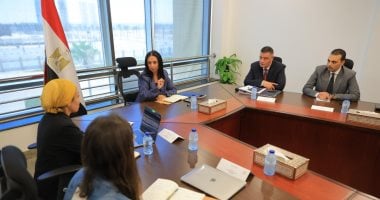 وزيرة التضامن تستعرض الخدمات المقدمة لدور المسنين