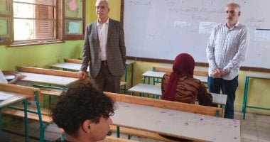وكيل تعليم الإسماعيلية يتابع انتظام أول أيام امتحانات الدور الثاني للإعدادية
