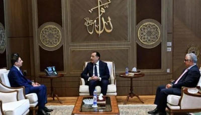 رئيس الوزراء المصري يبحث مع «دي بي ورلد» توسيع استثماراتها بـ «اقتصادية قناة السويس»