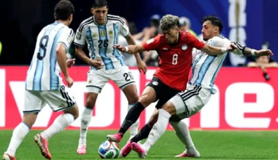 كأس العالم 2026.. إمام عاشور يطلب التبديل بعد شوط من مباراة مصر والأرجنتين