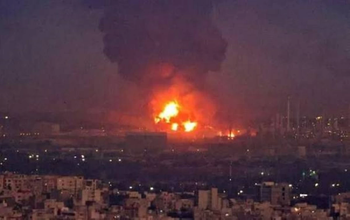 انفجارات واسعة في مناطق بجنوب إيران