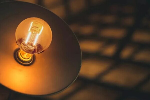 قائد استثنائي وزيارة استثنائية | افتتاحية الخليج
