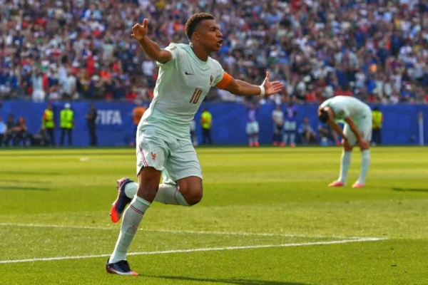 فرنسا تهزم المغرب 2 0 وتتأهل إلى نصف نهائي كأس العالم