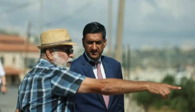 تحت تهديد السلاح.. مستوطنون يحتجزون مرشحاً محتملاً لرئاسة أمريكا في الضفة