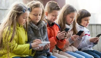 العالم يحاصر منصات التواصل لحماية الأطفال