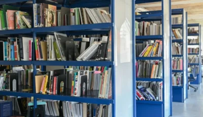 العضوية مجانية في مكتبة «الشارقة للفنون»