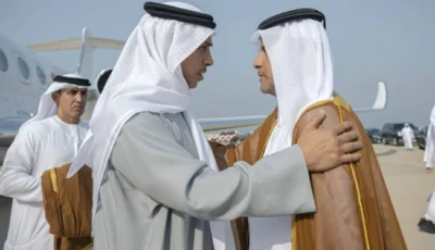 منصور بن زايد وعبد الله بن زايد يعزيان أمير قطر في وفاة حمد بن خليفة آل ثاني