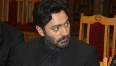 بعد وفاة والده.. هل يتم إلغاء حفل تامر حسني في العلمين اليوم؟
