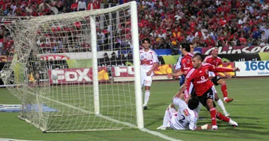 الأهلي يتوج بكأس مصر بفوز مثير على الزمالك في نهائي تاريخي